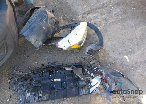 2017 Ford Escape S z USA, uszkodzony, nr VIN 1FMCU0F75HUE93910